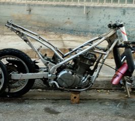 μοτέρ ΚLE400