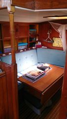 Ιστιοφόρο 1977 Cuttyhunk 37 Traditional Ketch-thumb-1