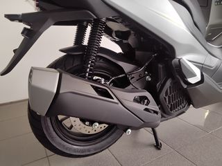 Voge SR1 2025 SCOOTER(ΕΙΔΙΚΗ ΚΑΛΟΚΑΙΡΙΝΗ ΕΚΠΤΩΣΗ-ΕΤΟΙΜΟΠΑΡΑΔΟΤΟ)-thumb-16