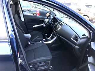 Suzuki SX4 S-Cross 2019 1000CC BOOSTERJET CLUB LPG NAVI CAMERA CLIMA-thumb-9