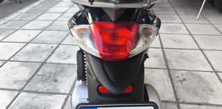 Piaggio Liberty 150 2012-thumb-14