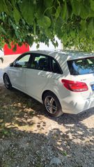 Mercedes-Benz B 180 2015