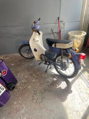Honda C 1990