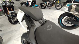 CFmoto 675 NK 2026-thumb-8