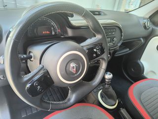 Renault Twingo 2015 DYNAMIQUE-thumb-10