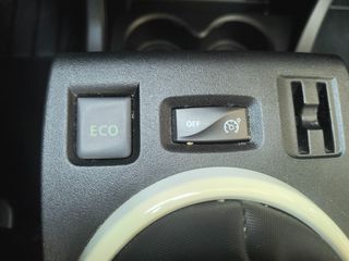 Renault Twingo 2015 DYNAMIQUE-thumb-16