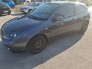 Ford Focus 2004-thumb-1