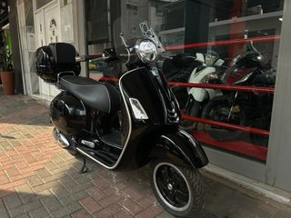 Piaggio Vespa GTS 300 2021 SUPER SPORT
