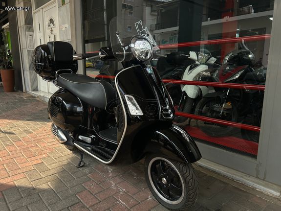 Piaggio Vespa GTS 300 2021 SUPER SPORT