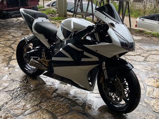 Honda CBR 954RR Fireblade 2004 2004