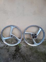 Yamaha Crypton R 2003 YAMAXA μόνο για ανταλαχτικα όχι ολόκληρο-thumb-2