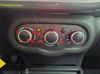 Renault Twingo 2018 LIMITED-thumb-27
