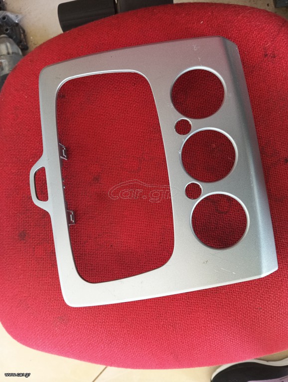 FORD FOCUS 04-08 ΚΟΝΣΟΛΑ