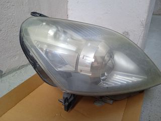 Δεξί μπροστινό φανάρι (Bi-Xenon εξυπνο φως) opel zafira B 1.8/ 2007 είναι αυτό που φορούσε το αυτοκίνητο από την αντιπροσωπεία