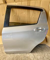 Toyota Yaris xp130 11-20 πόρτα ασημί πίσω αριστερή