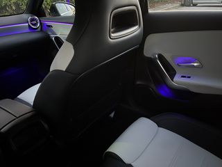 Mercedes-Benz A 250 2022 e AMG-LINE 8G-DCT "PLUG IN HYBRID"  DISTRONIC AYTOMATO ΔΕΡΜΑ-thumb-18