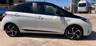 Toyota Yaris 2019 BI-TONE HYBRID-thumb-3