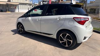 Toyota Yaris 2019 BI-TONE HYBRID-thumb-5