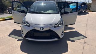 Toyota Yaris 2019 BI-TONE HYBRID-thumb-8