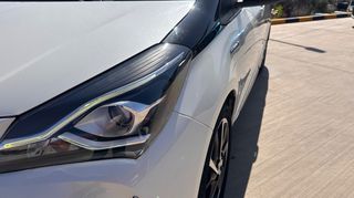 Toyota Yaris 2019 BI-TONE HYBRID-thumb-9