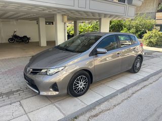 Toyota Auris 2015 1.4 D-4D DIESEL 6 TAXYTO-thumb-22