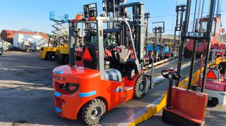 Heli 2026 2500kg. 4 μέτρα ιστό ΠΛΑΓΙΑ-thumb-5