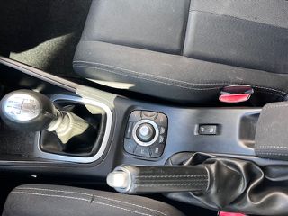 Renault Megane 2011-thumb-14