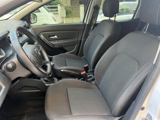 Dacia Duster 2019-thumb-7
