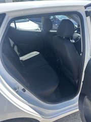 Hyundai i 10 2018-thumb-10