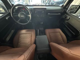 Jeep Wrangler 2009-thumb-21