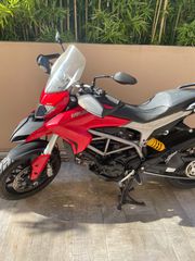 Ducati Hyperstrada 2014 821