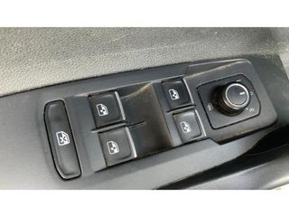 Volkswagen Polo 2019 ELEGANCE-thumb-19
