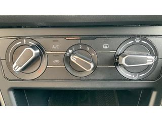 Volkswagen Polo 2019 ELEGANCE-thumb-25
