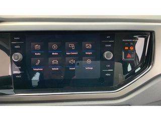 Volkswagen Polo 2019 ELEGANCE-thumb-24