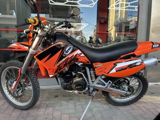 KTM 640 LC4 2001 .