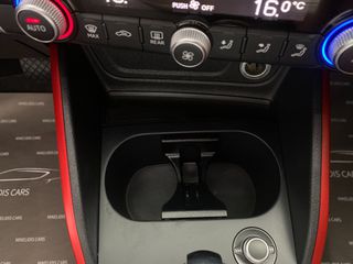 Audi Q2 2017 1.4 TFSI 150hp S tronic  | Panorama | Red Design Interior |-thumb-83