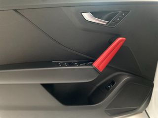 Audi Q2 2017 1.4 TFSI 150hp S tronic  | Panorama | Red Design Interior |-thumb-40