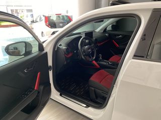 Audi Q2 2017 1.4 TFSI 150hp S tronic  | Panorama | Red Design Interior |-thumb-43