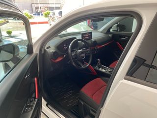 Audi Q2 2017 1.4 TFSI 150hp S tronic  | Panorama | Red Design Interior |-thumb-44