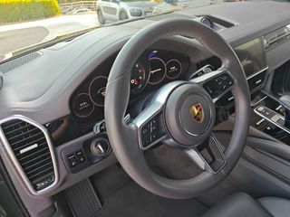 Porsche Cayenne 2021 COUPE 3.0 V 24v E-HYBRID 462HP-thumb-15