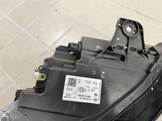 Renault Captur led 260104525R-thumb-1