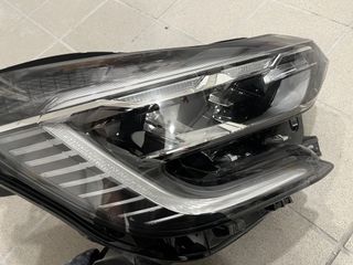 Renault Captur led 260104525R-thumb-2
