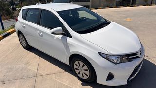 Toyota Auris 2015-thumb-9