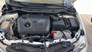 Toyota Auris 2015-thumb-10