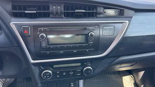 Toyota Auris 2015-thumb-12