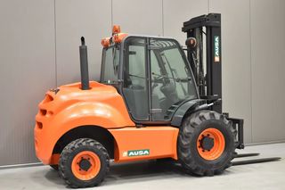 Ausa 2008 C400 HX4