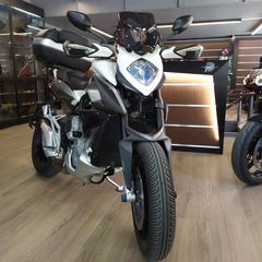 Mv Agusta Stradale 800 2016-thumb-1