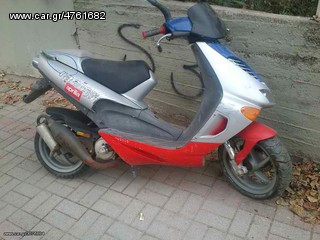 aprilia sr 50cc racing-thumb-5