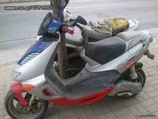 aprilia sr 50cc racing-thumb-6