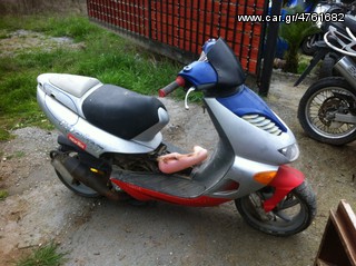 aprilia sr 50cc racing-thumb-11